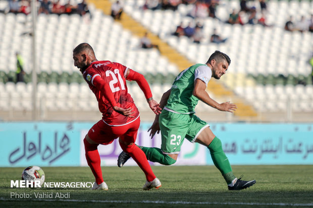 دیدار تیم های فوتبال تراکتور سازی و ماشین سازی تبریز