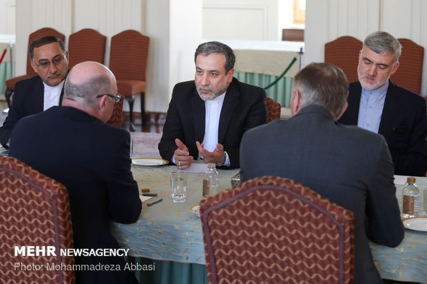 Iran, UK deputy FMs meet in Tehran
