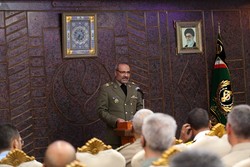 مبنای صنعت دفاعی در ایران خودباوری و تکیه بر ظرفیت داخلی است