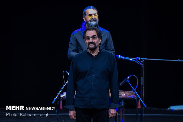 Shahram Nazeri holds concert in Tehran