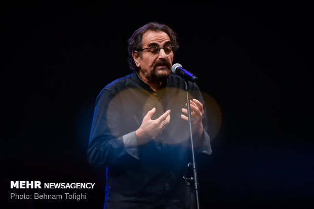 Shahram Nazeri holds concert in Tehran