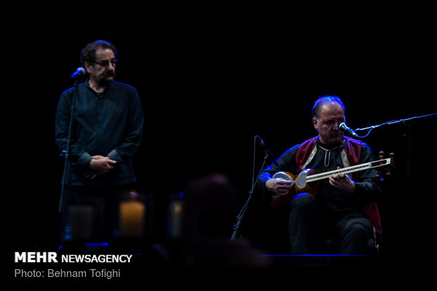 Shahram Nazeri holds concert in Tehran