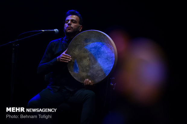 Shahram Nazeri holds concert in Tehran