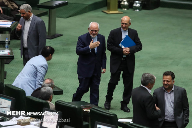 FM Zarif before Parliament