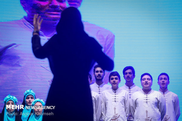 گردهمایی اهالی فرهنگ و هنر ایران در پاسداشت شهدای مدافع حرم