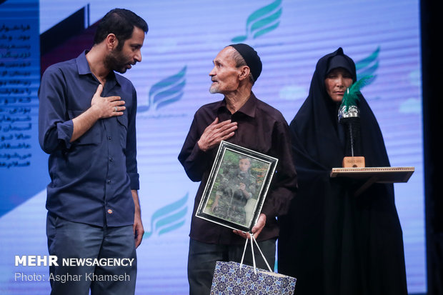 گردهمایی اهالی فرهنگ و هنر ایران در پاسداشت شهدای مدافع حرم