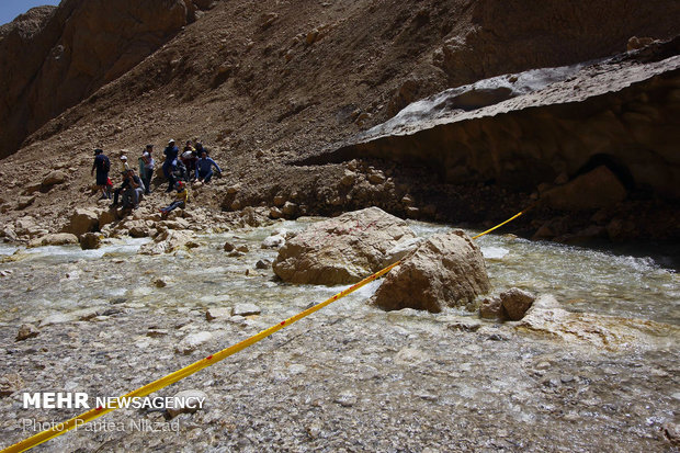 Chama ice cave falls, kills one