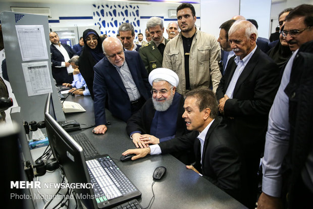 Ruhani'den İran'ın güneyine ziyaret