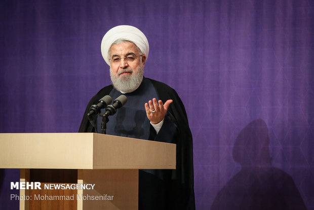 Ruhani'den İran'ın güneyine ziyaret
