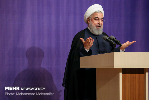 روحانی،طرح‌های ملی وزیربنایی استان فارس را افتتاح کرد