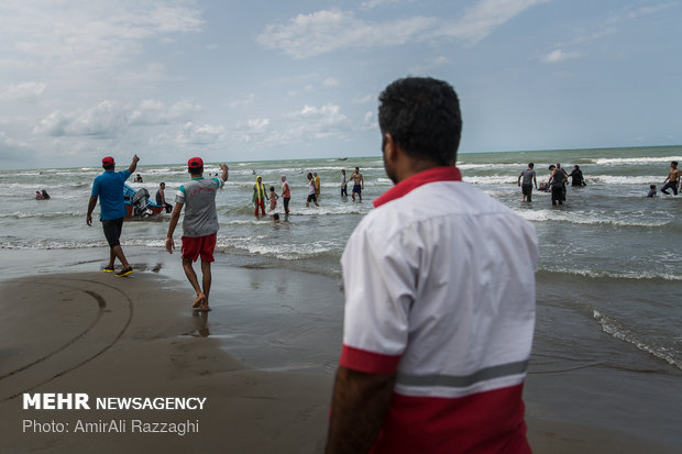 دریای مازندران ۲۱ غریق داشت/ نجات ۹۲۶ نفر از غرق شدن