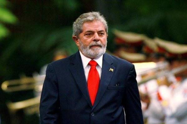 رئیس جمهور سابق برزیل حامیانش را تشویق به ریختن در خیابانها کرد