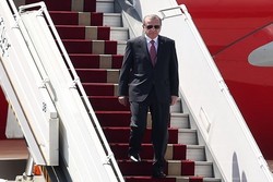 الرئيس التركي يصل إلى طهران للمشاركة في القمة الثلاثية حول سوريا