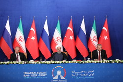 البيان المشترك لرؤساء ايران وروسيا وتركيا يؤكد على وحدة الاراضي السورية
