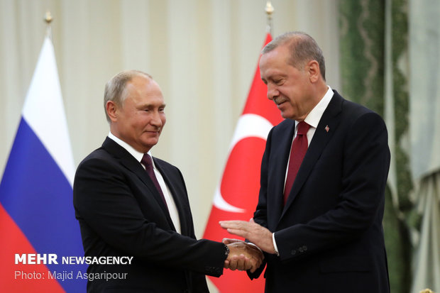 Russian and Turkish presidents meet in Tehran
