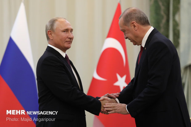 Russian and Turkish presidents meet in Tehran
