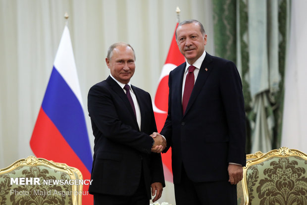 Russian and Turkish presidents meet in Tehran
