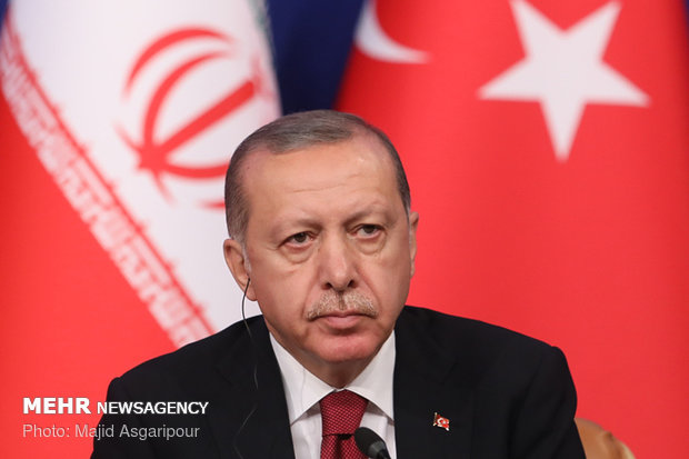 اردوغان: به خرید گاز از ایران با وجود تحریم ادامه می‌دهیم