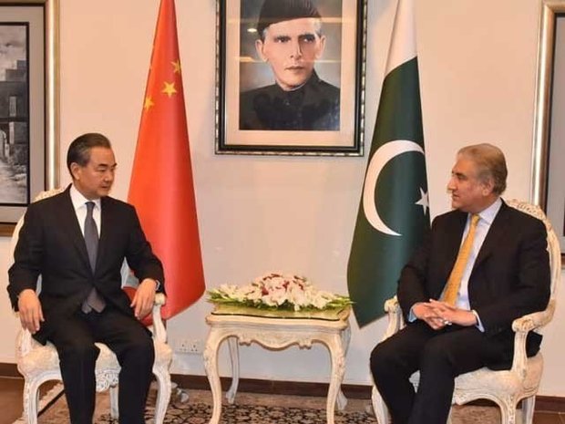 اسلام آباد میں پاکستان اور چین کے وزراء خارجہ کی ملاقات اسلام آباد میں پاکستان اور چین کے وزراء خارجہ کی ملاقات