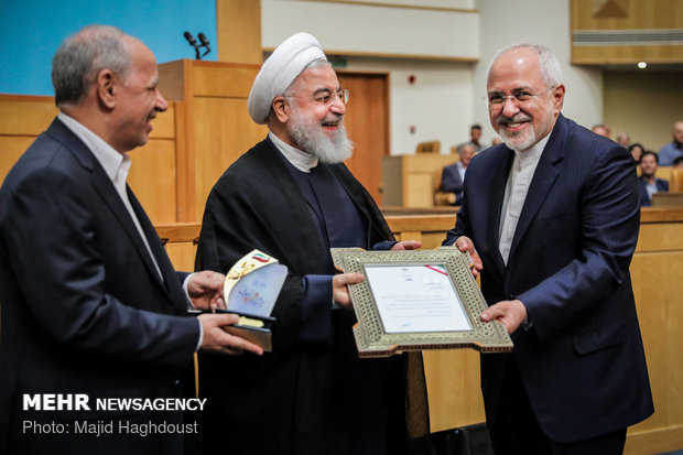 صدر حسن روحانی کی موجودگی شہید رجائی  سمینار منعقد ہوا