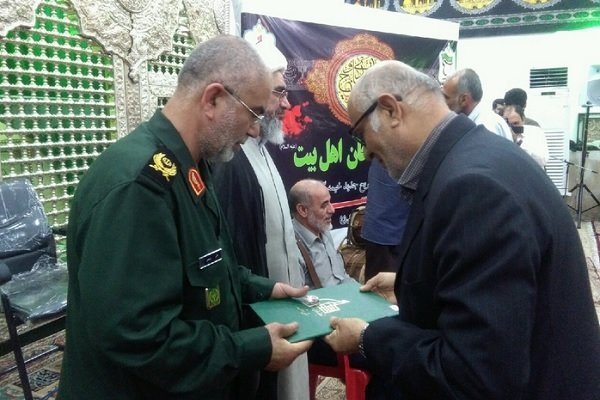 خادمان مساجد و مداحان اهل بیت (ع) در بوشهر تجلیل شدند