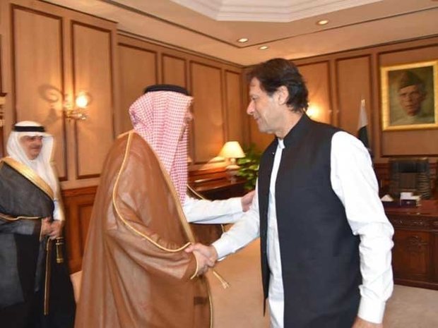 عمران خان سے سعودی وزیر اطلاعات کی ملاقات