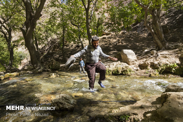 Atashgah waterfall; a must-see in Southwestern Iran