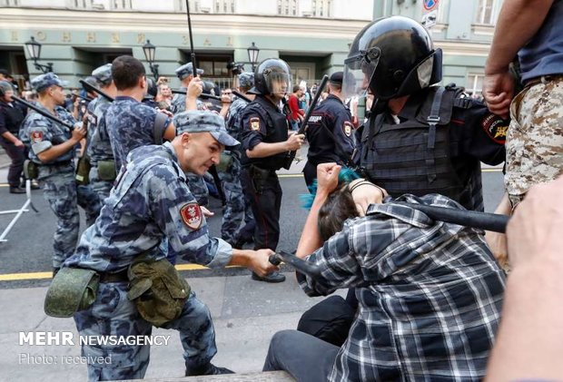 Rusya’da hükümet karşıtı protesto