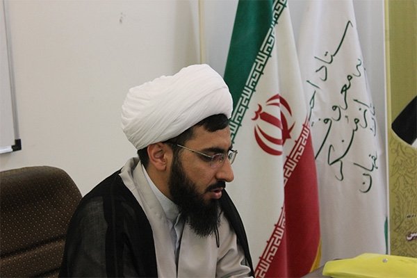 عبداللهی‌نژاد: از ظرفیت حوزه‌های خواهران در تصمیم‌سازی استفاده کنید