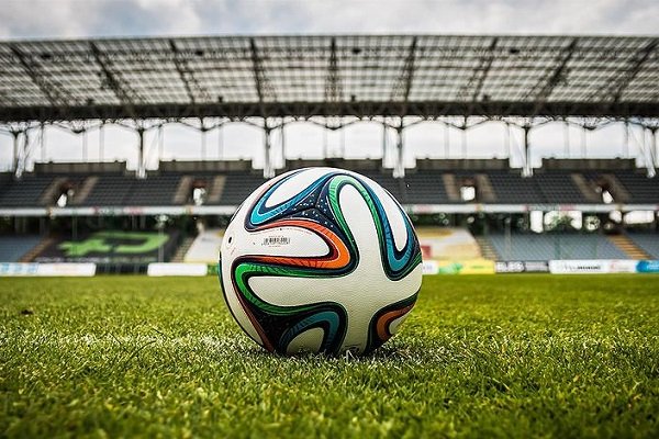 Dünyaca ünlü futbolcular Twitter üzerinden futbolseverlerle bir araya gelecek