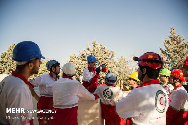 Red Crescent training session in Qazvin