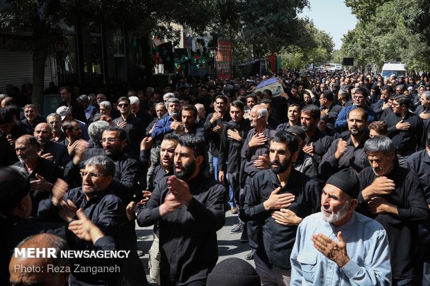 تشییع پیکر شهید محمد جواهری در همدان