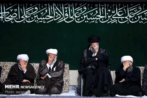 رہبر معظم انقلاب اسلامی کی موجودگی میں مجلس عزا منعقد
