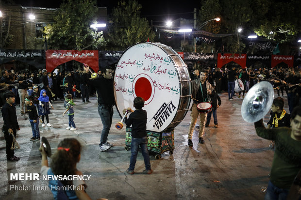 اجتماع بزرگ عزاداران حسینی در شهر مریانج همدان