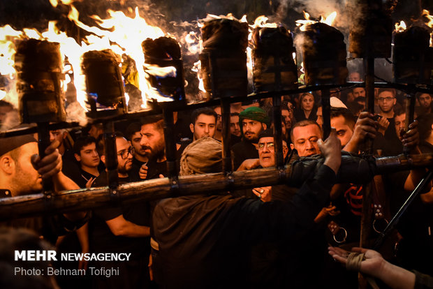 Iraqis' Muharram mourning ceremony in Tehran