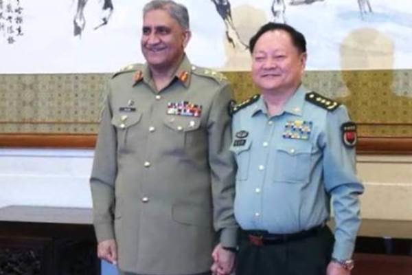 دیدار فرمانده ارتش پاکستان با مقام نظامی چینی