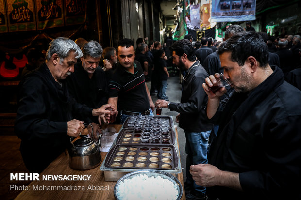 مراسم عزاداری روز تاسوعای حسینی در بازار تهران