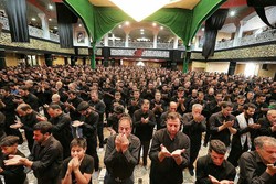 برگزاری نماز ظهر تاسوعا و عاشورای حسینی با رعایت پروتکل در فارس