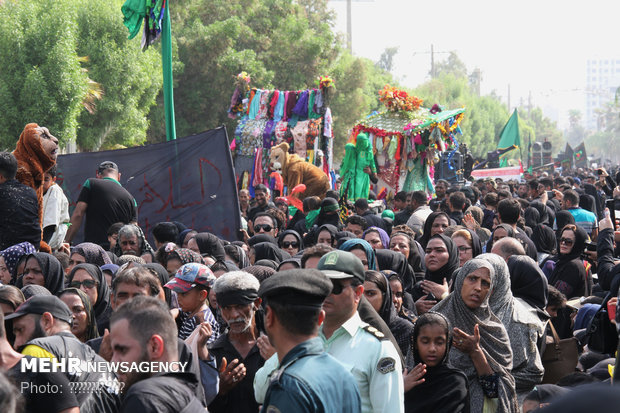 عزاداری روز عاشورا در بندرعباس