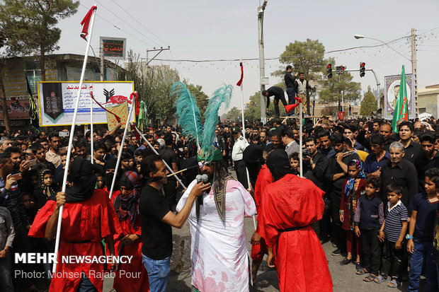 عزاداری روز عاشورا در زرند کرمان