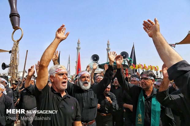 Hazrat Masoumeh (SA) Mausoleum hosts mourning ceremony of Ashura Day 