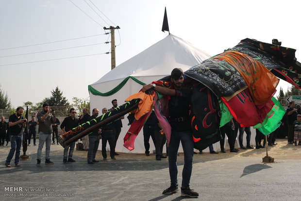 آیین خیمه سوزان در ولنجک تهران