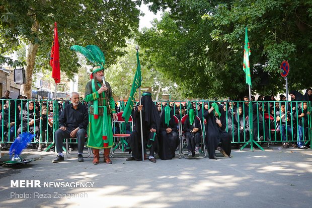 اجرای تعزیه در میدان مریانج همدان