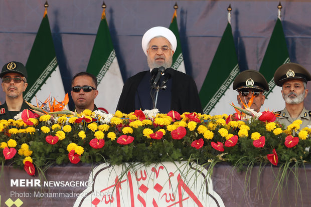 Massive military parade in Tehran