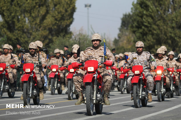 رژه ۳۱ شهریور نیروهای مسلح در تبریز
