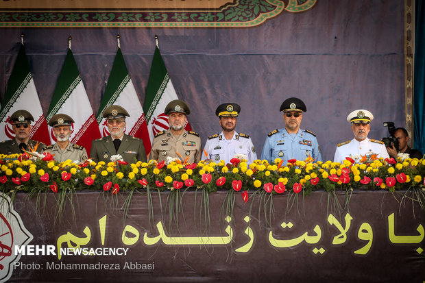 Massive military parade in Tehran