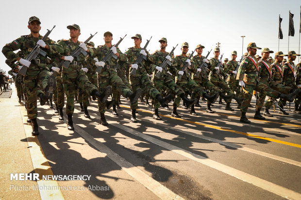 Massive military parade in Tehran