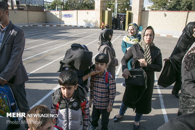 Beginning of school year in Iran