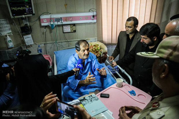 Khuzestan prov. governor gen. visits victims of Ahvaz terrorist attack