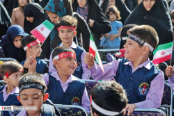 Blossoms festival: First graders celebrate school year 